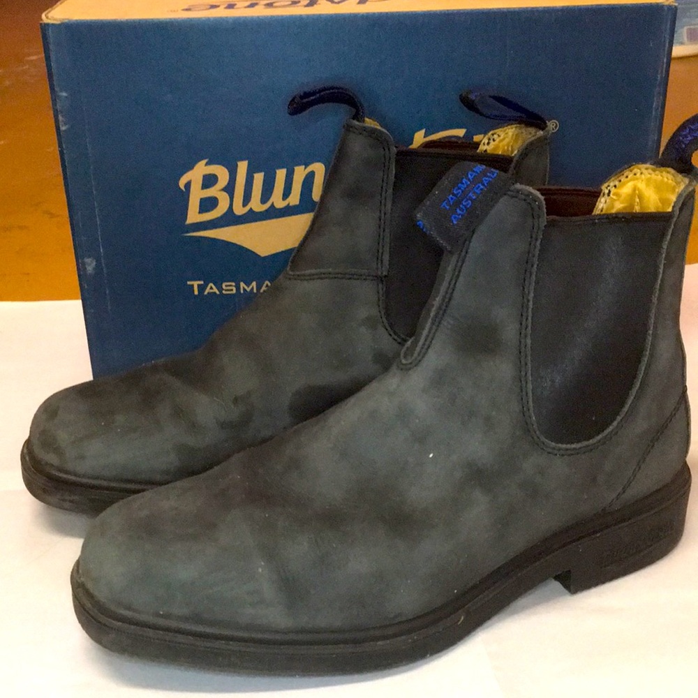 RUSTIC Black Blundstone boots